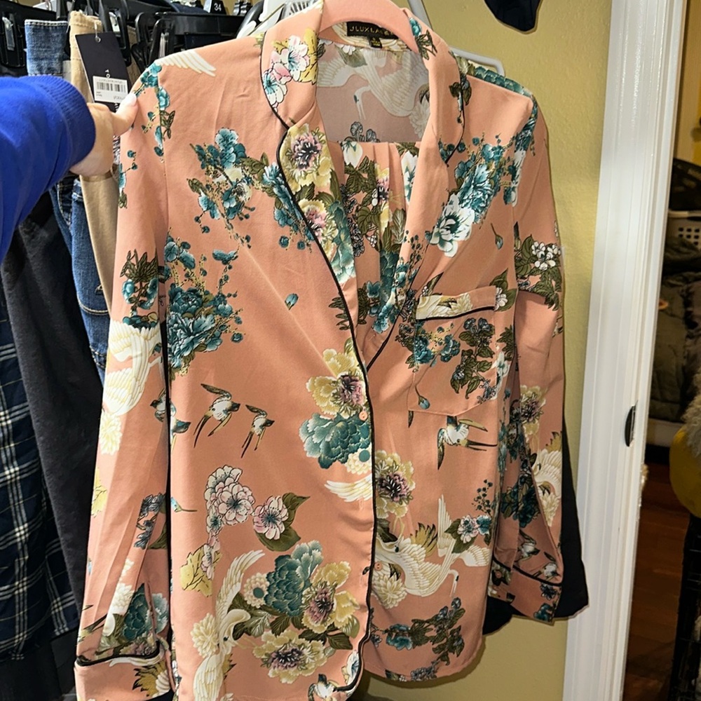 JLUXLABEL coordinated set in blush pattern. Size small. Such a comfortable set